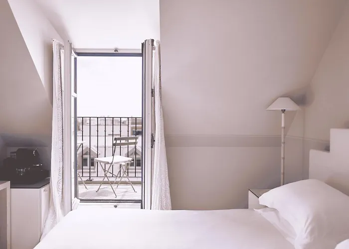 Bus Palladium Отель Париж