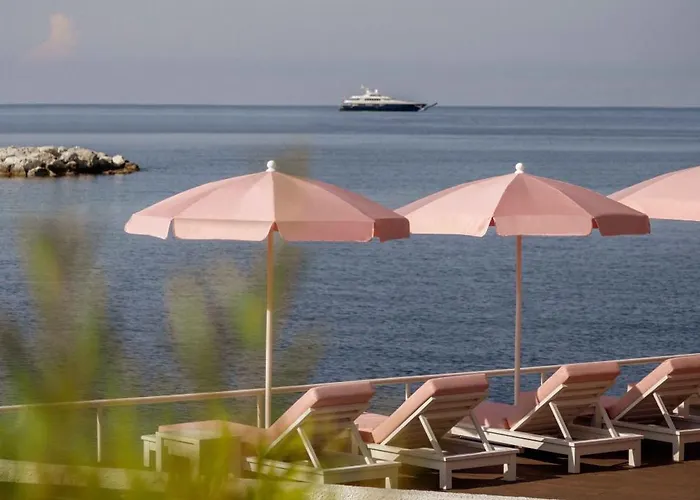 Отель Bus Palladium