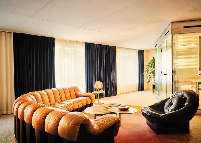 Bus Palladium Hotel